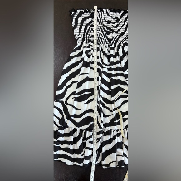 Funwear Factory Strapless Zebra Print Dress Bathing Suit Cover up Size Medium - Picture 7 of 8
